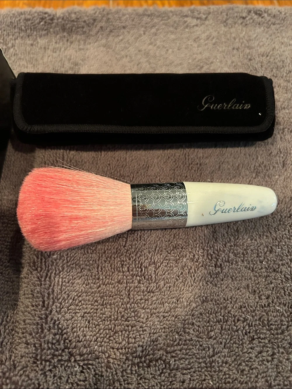 GUERLAIN meteorites pinceau